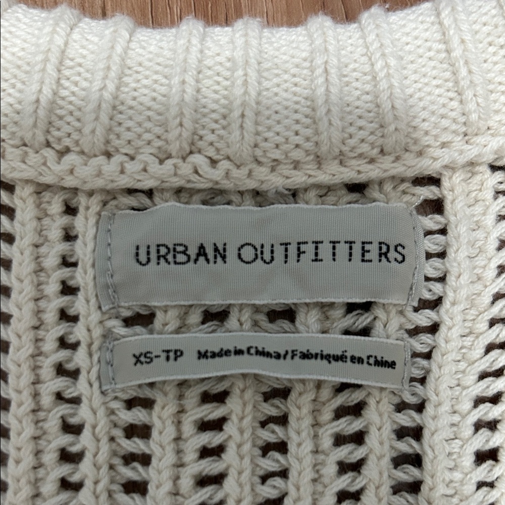 Urban Outfitters Cropped Distressed Cardigan Sweater - Picture 4 of 10